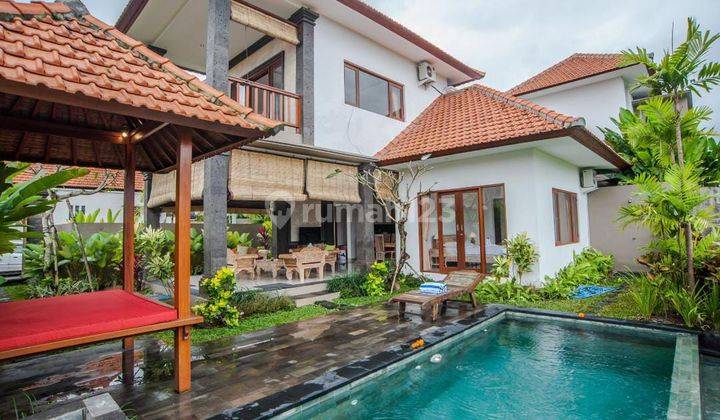 Leasehold Villa view of rice fields furnished Ubud Bali 1