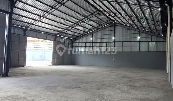 New Cheap Warehouse for Rent, Strategic Location in Sesetan Denpasar