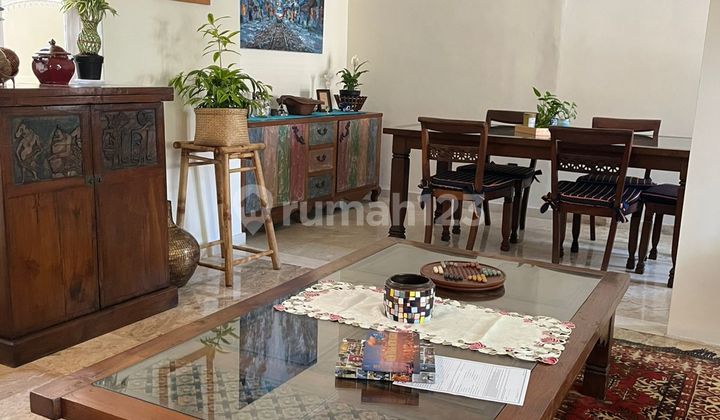 Comfortable House in the Elite Area of Renon Denpasar Comfortable House in the Elite Area of Renon Denpasar