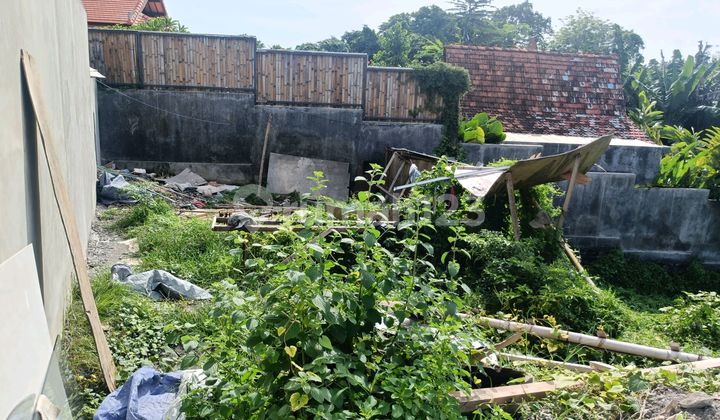 Tanah Murah Dekat Pantai Saba Lingkungan Villa Di Pering Saba
