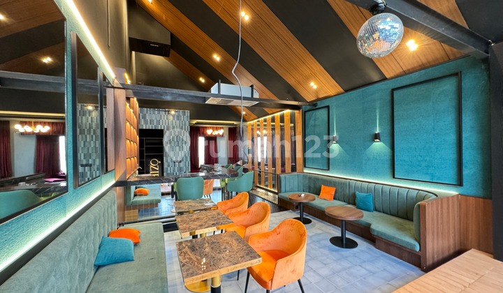 Fully Furnished Restaurant in Central Brawa, Canggu, Bali