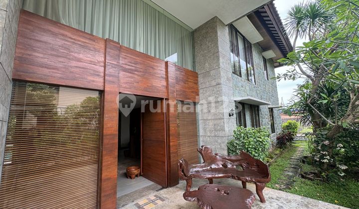 Big Garden Semi Furnished House in Jimbaran Bali 2