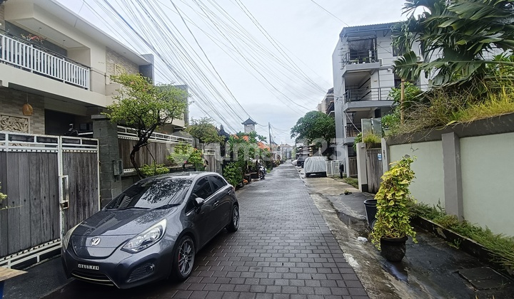 Rumah Furnished Nyaman Bebas Banjir Siap Huni di Glogor Carik