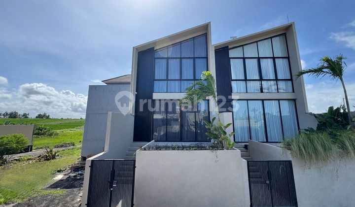 Full Furnished Villa with Rice Field View in Munggu, Bali