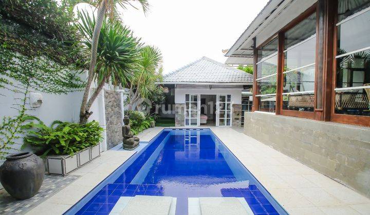 Modern Furnished Villa in Berawa Canggu Bali 1