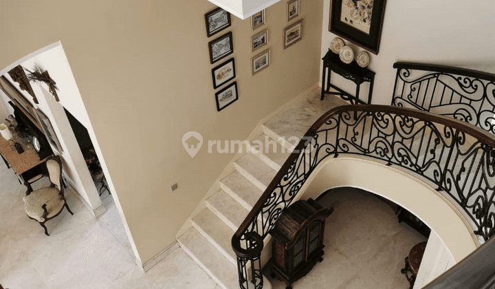 Rumah Mewah Jl Praja, Sangat asri, Nyaman Dan Strategis 13
