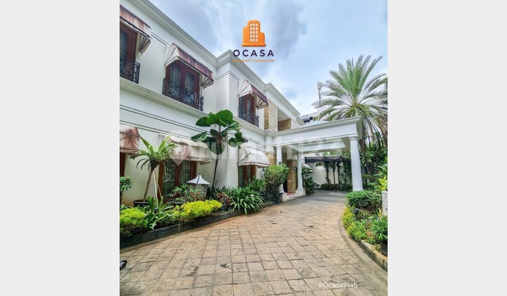 Modern Classic House Menteng Prime Area 