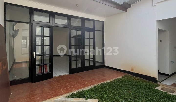 Rumah dalam komplek Tanjung Barat Jalan Lebar 2