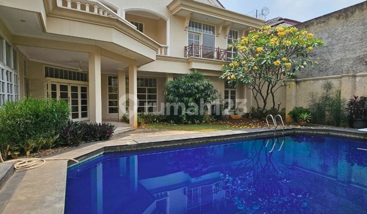 Pondok Indah Strategic House Near International School