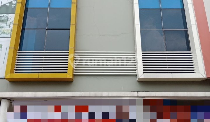 Ruko Bagus 3 Lantai Siap Pakai di Kesehatan Bintaro