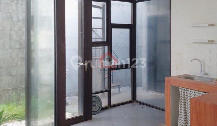 For Rent Modern Minimalist Townhouse Limo, Depok 6