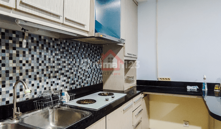 Apartement Hamptons Park 3 BR Semi Furnished Bagus 4