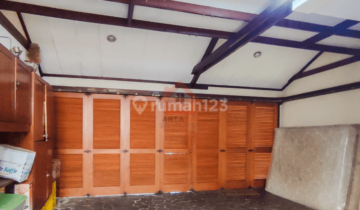 Rumah 2 Lantai Bagus Furnished SHM di Petukangan, Jakarta Selatan 5