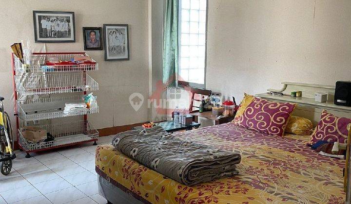 Dijual Rumah Usaha 2 Lantai SHM Bagus di Gandaria Utara 2