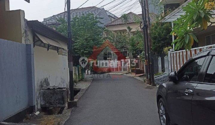 Dijual Rumah Lama 206 m² SHM di Rawamangun 2