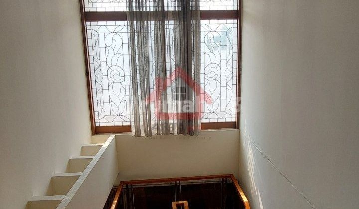 Dijual Rumah 2 Lantai SHM S Pool Bagus di Pondok Indah