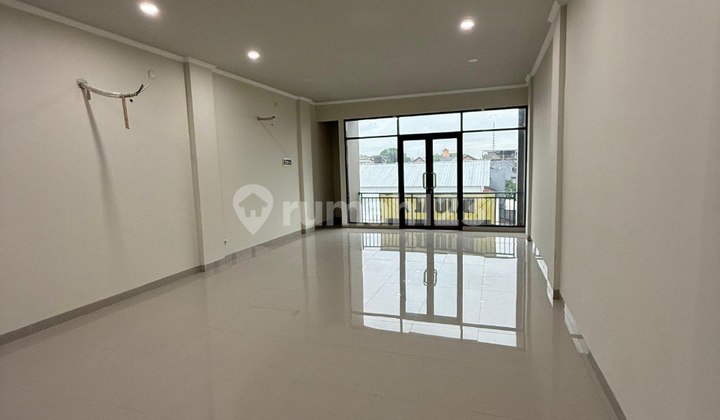 Brand New Row of 3 Shophouses in Jatinegara, East Jakarta 2