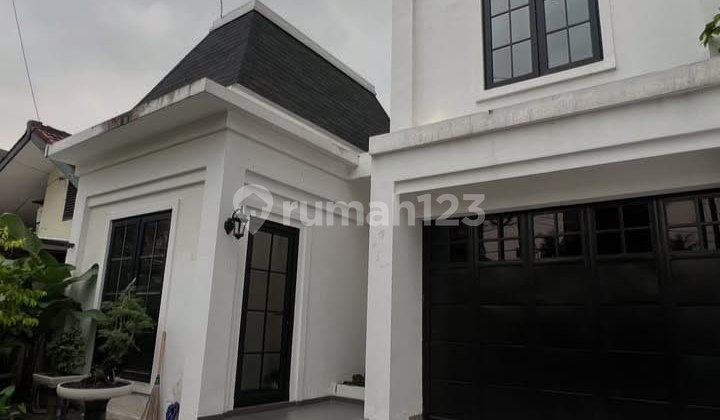 Rumah Classic Ada S Pool Siap Huni di Cilandak Barat