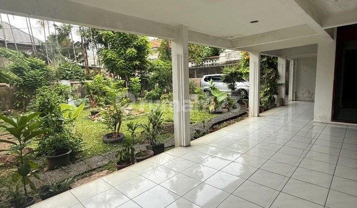 Rumah Lama Hitung Tanah Di Kemang Jakarta Selatan Rumah Lama Hitung Tanah Di Kemang Jakarta Selatan