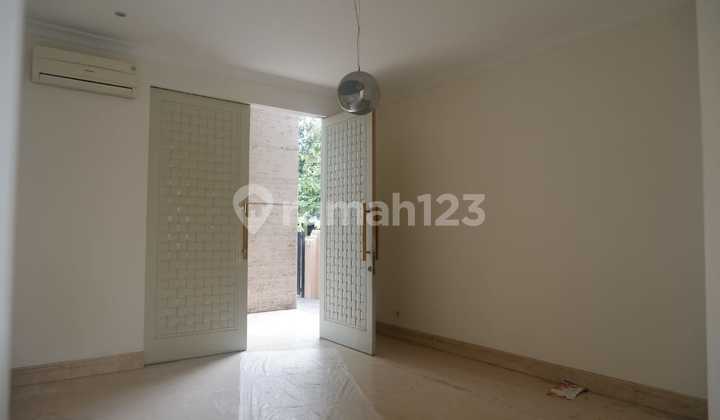 Rumah Bagus Semi Furnished Siap Huni Di Pondok Indah 2