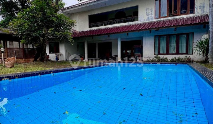 Old House Ready to Occupy in Pejaten Barat, South Jakarta