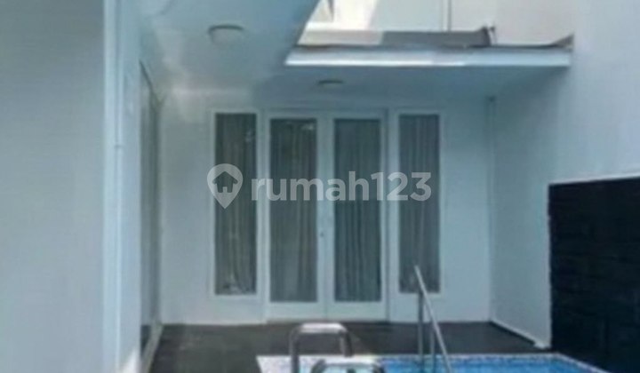 Rumah Konsep Villa Dalam Cluster di Lebak Bulus