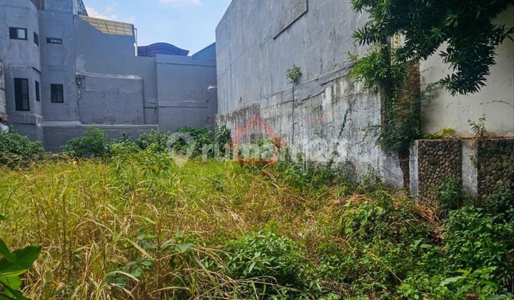 Strategic Land with Wide Access for 3 Cars in Panglima Polim