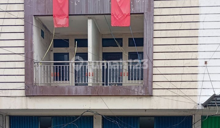 3.5-Storey Ready-to-Use Shop House in Cireundeu, South Tangerang