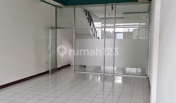 3.5-Story Shop House, Well-Maintained, Ready to Use, Near Lebak Bulus MRT 2