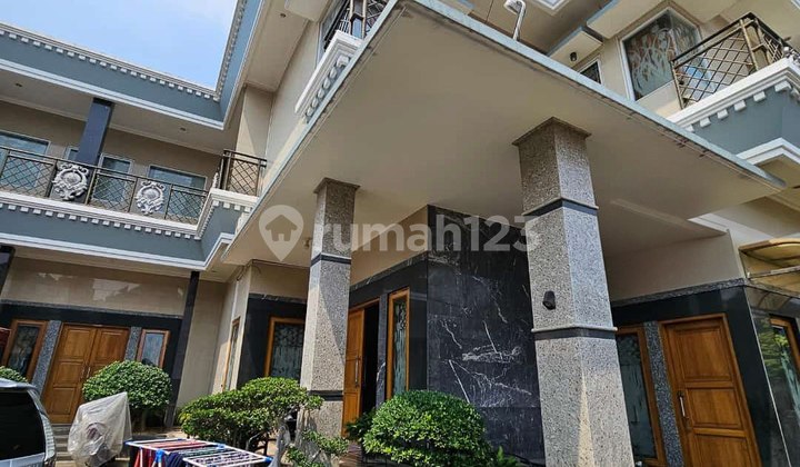 Rumah Bagus Siap Huni Semi Furnished Di Jatiwaringin Rumah Bagus Siap Huni Semi Furnished Di Jatiwaringin