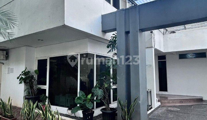 Rumah Lama Prime Location Bagus Siap Huni Di Kebayoran Baru