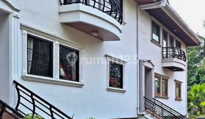 Rumah Dalam Cluster Full Furnished di Kemang Utara Rumah Dalam Cluster Full Furnished di Kemang Utara