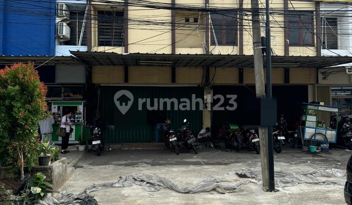 Ruko 3 Lantai Bagus Lokasi Pinggir Jalan Di Cinere Raya