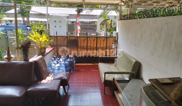 Old House Prime Location Inside Complex in Pancoran South Jakarta 2