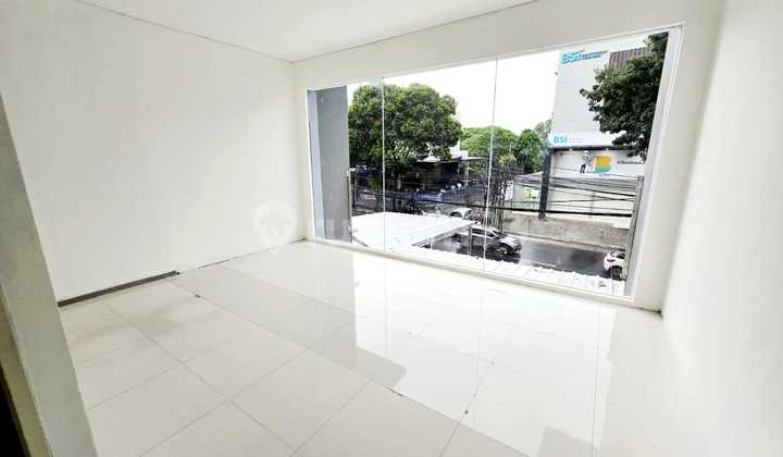 4-Story Nice Ruko Ready for Use in Radio Dalam, South Jakarta 2