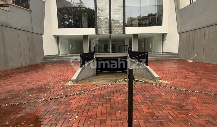 Gedung Lokasi Bagus Area Ramai di Radin Inten Gedung Lokasi Bagus Area Ramai di Radin Inten