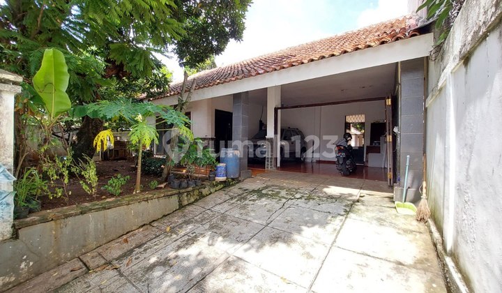 Rumah Lama Lokasi Tenang Siap Huni Di Bangka Jaksel