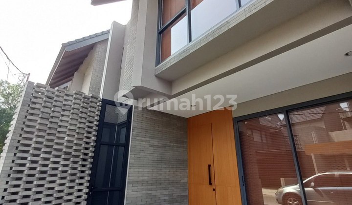 Nice New House Ready to Live In at Cirendeu Townhouse 2