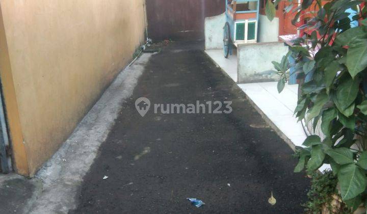 Rumah Strategis Dekat Pasar Munjul Cipayung Jakarta Timur  2