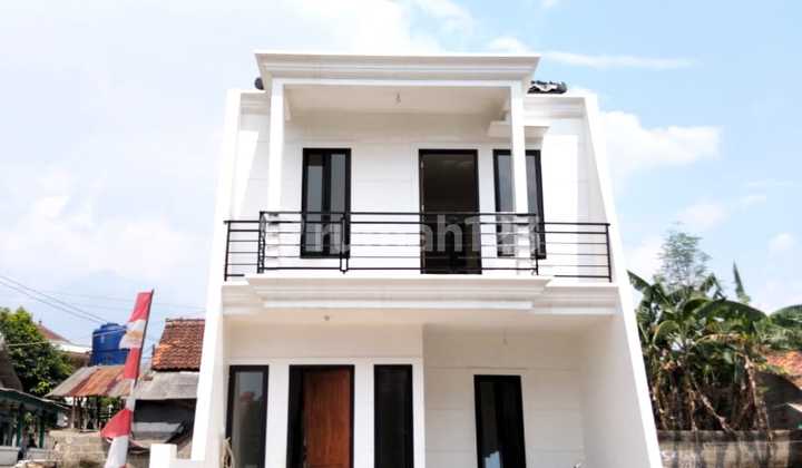 Rumah Akses 2 Mobil Dijalan Kranggan Permai 2