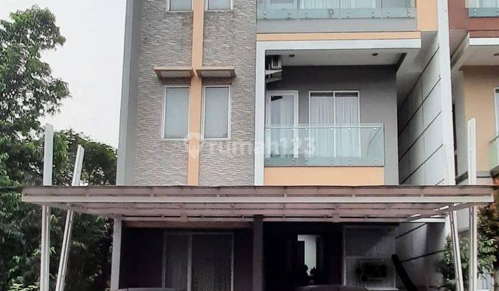 Disewakan Rumah 3 Lantai di Sutera Feronia Full Furnished 1