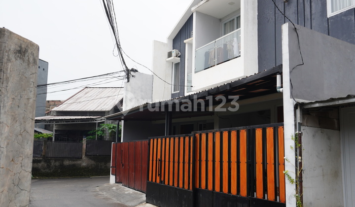 Rumah 2 Lantai Siap Huni Cilangkap Jakarta Timur 2