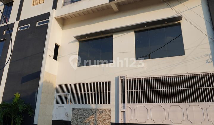 Ready-to-Use 3-Story Factory with Complete Facilities in Limo, Depok