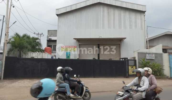 3-Story Workshop+Office in Strategic Bantar Gebang, Main Road