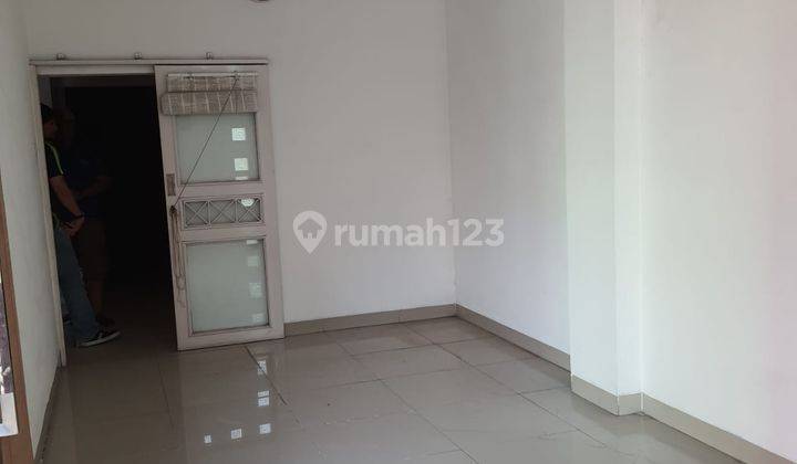 Grand Royal Cipayung,rumah 3 Lantai Dijual Harga Kompetitif 2