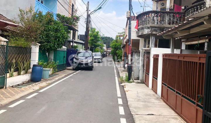 House in the DKI Complex, Pondok Kelapa, East Jakarta
