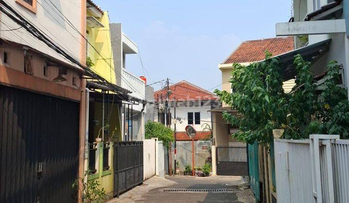 Rumah Strategis Cijantung,akses Mudah Jakarta 2