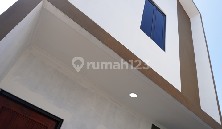 Rumah Minimalis 2 Lantai di Cilangkap Siap Huni Rumah Minimalis 2 Lantai di Cilangkap Siap Huni