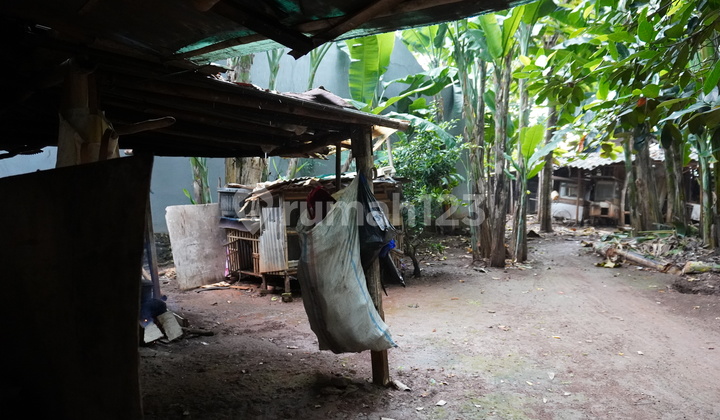 A plot of land in Jatimurni, strategic location, ready to build. A plot of land in Jatimurni, strategic location, ready to build.