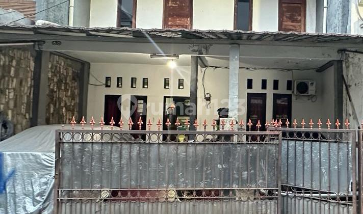 Rumah 2 Lantai di Komplek Billy&Moon Duren Sawit Rumah 2 Lantai di Komplek Billy&Moon Duren Sawit